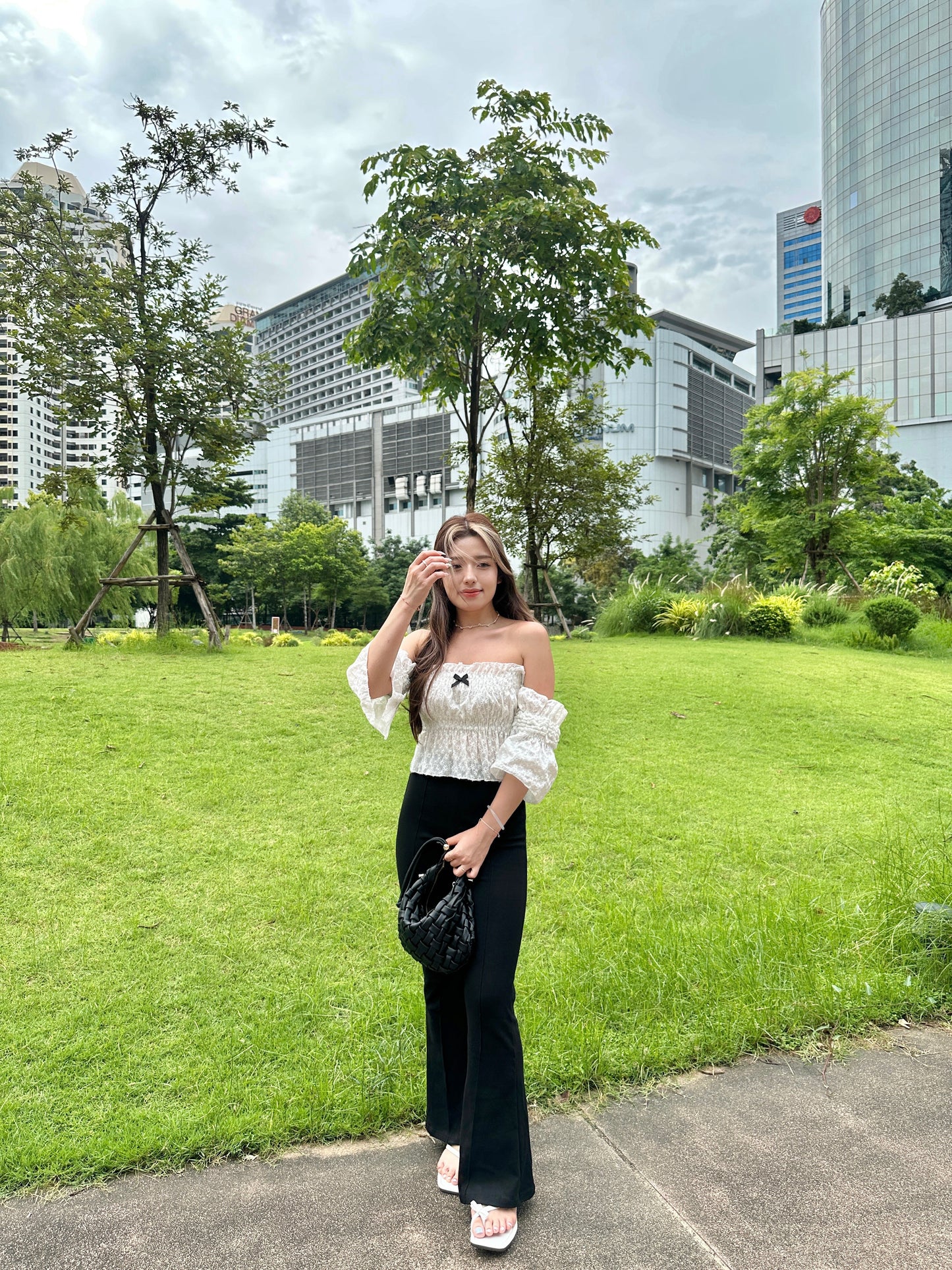 必入超彈微喇叭長褲